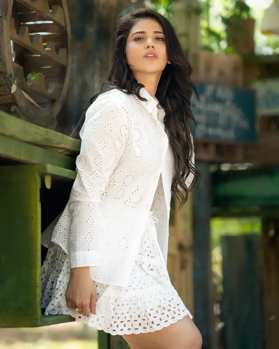 PRIYANKA JAWALKAR STUNNING LOOKS IN MINI WHITE SKIRT 10